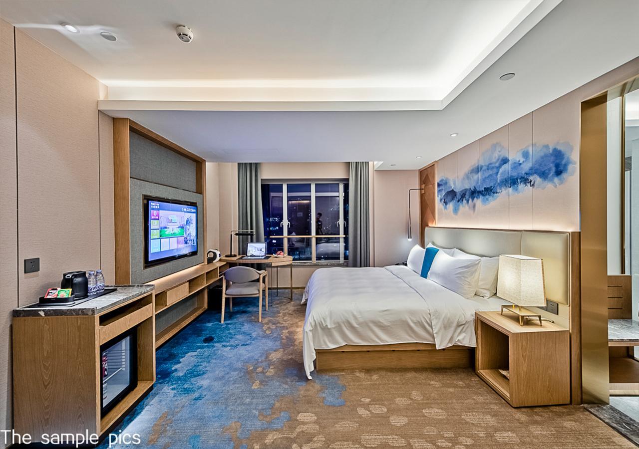Royce Hotel Шэньчжэнь Экстерьер фото